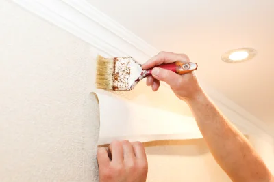Pose de papier peint à Giverville — revêtements muraux et toiles de verre
